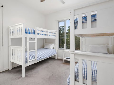 Aireys Ocean View - Hobart Tourism 13