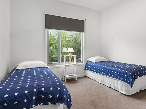 Aireys Ocean View - Hobart Tourism 12