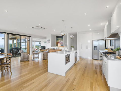 Aireys Ocean View - Hobart Tourism 1