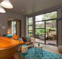 The Love Shack - romantic bungalow - Tourism TAS