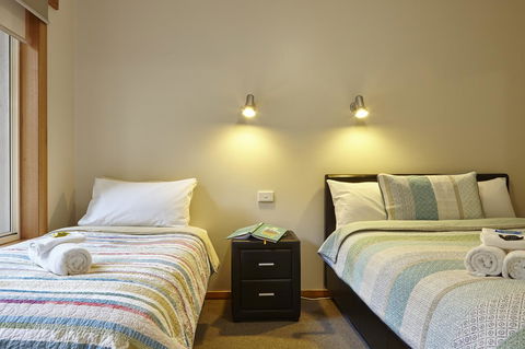 Goldfield Holiday Units - Tourism TAS 5