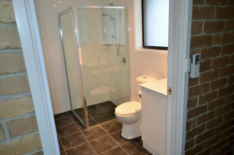 Tropicana Motor Inn - Hobart Tourism 12