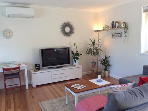 Avilla By The Bay - Tourism TAS 9