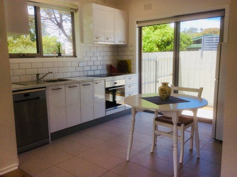 Avilla By The Bay - Tourism TAS 16