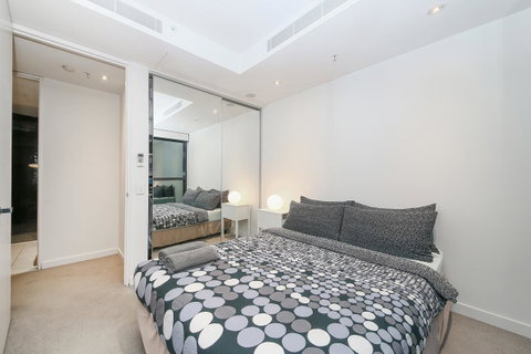 COZY 2BR Suites, FEDERATION SQUARE + FREE Parking - Tourism TAS 2