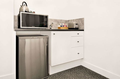 Comfort Hotel East Melbourne - Tourism TAS 6