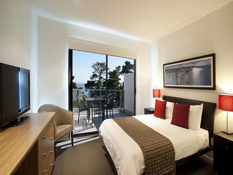 The Waves Apartments - Tourism TAS 32