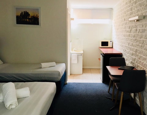 Motel Yarrawonga - Hobart Tourism 13