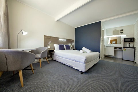 Motel Yarrawonga - Hobart Tourism 1