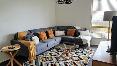 Number 9 Leisure Stay - Hobart Tourism 1