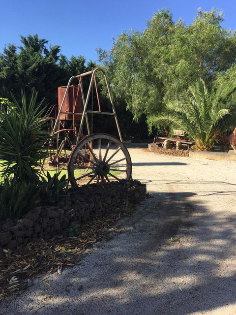 Little River Bed And Breakfast - Hobart Tourism 7