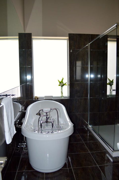 Little River Bed And Breakfast - Hobart Tourism 32