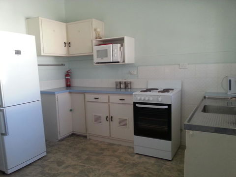 Beachcomber Holiday Units - Hobart Tourism 38