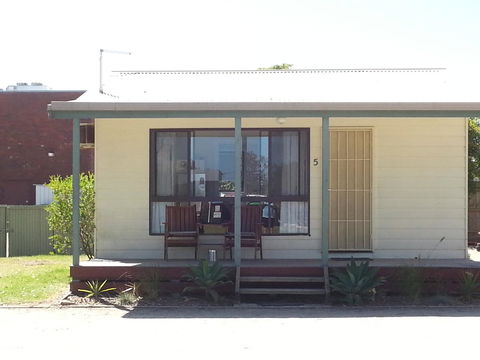 Beachcomber Holiday Units - Hobart Tourism 21