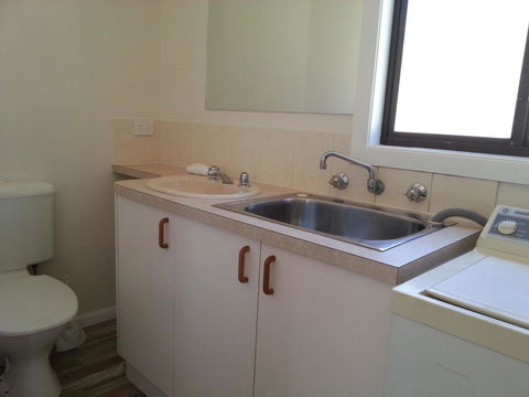 Beachcomber Holiday Units - Hobart Tourism 20