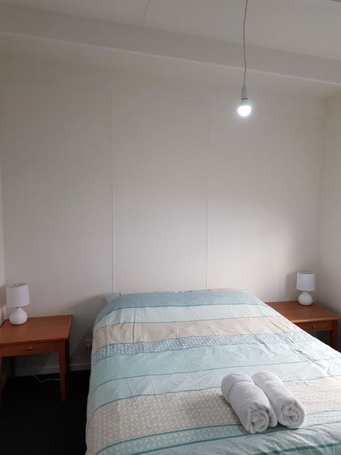 Beachcomber Holiday Units - Hobart Tourism 18