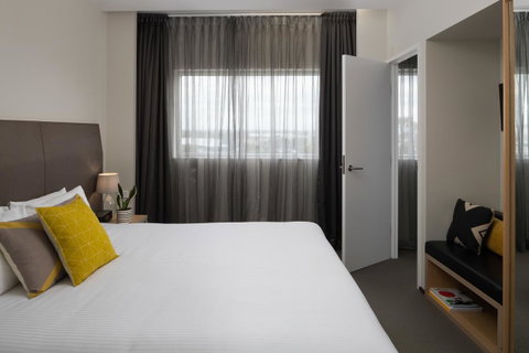Atura Dandenong - Tourism TAS 13