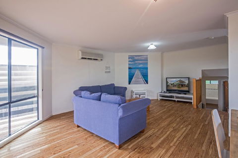 Woolamai Family Retreat - Tourism TAS 5