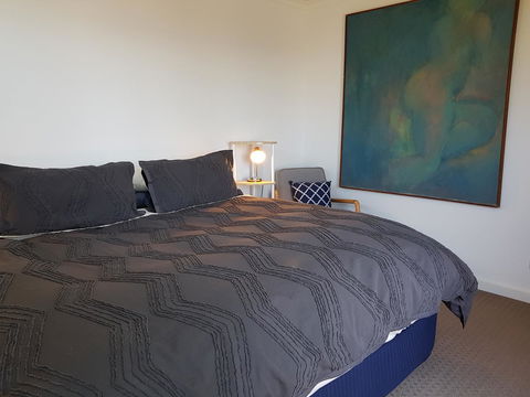 Beach Retreat Apartment Marengo - Hobart Tourism 10