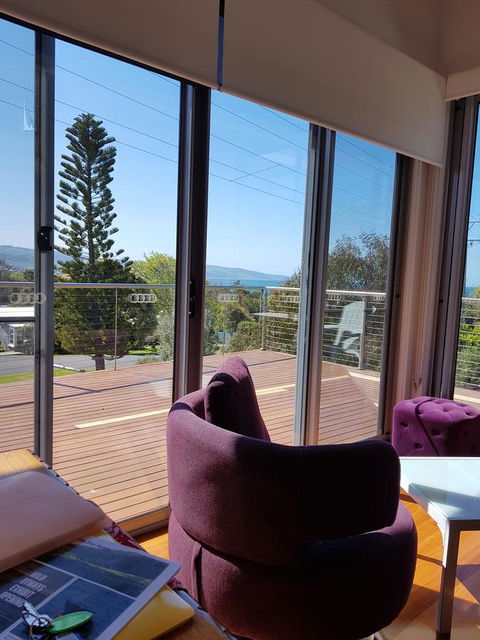Beach Retreat Apartment Marengo - Hobart Tourism 1