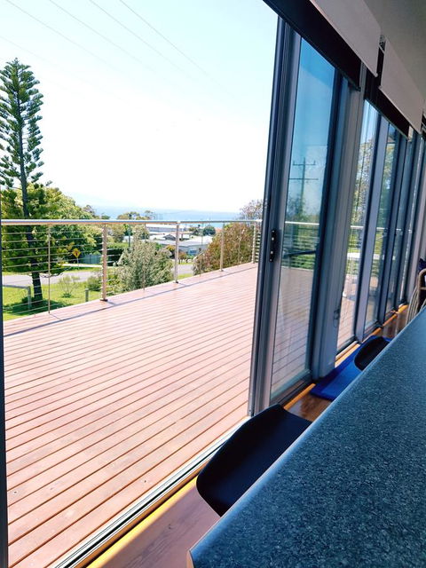 Beach Retreat Apartment Marengo - Hobart Tourism 14
