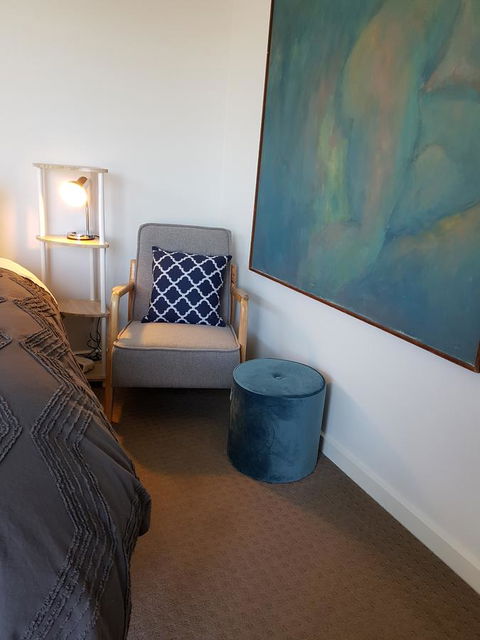 Beach Retreat Apartment Marengo - Hobart Tourism 9