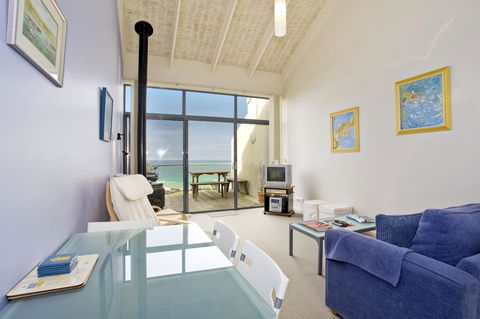 5 Whitecrest Great Ocean Road Resort - Ocean Views - Hobart Tourism 13