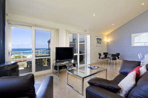 5 Whitecrest Great Ocean Road Resort - Ocean Views - Hobart Tourism 4