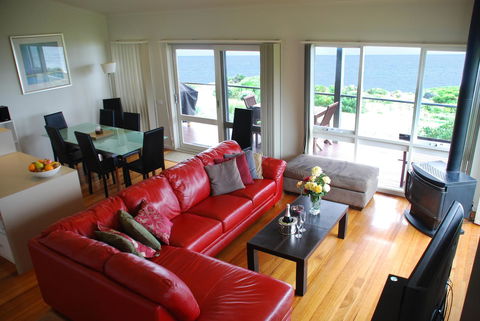 5 Whitecrest Great Ocean Road Resort - Ocean Views - Hobart Tourism 7
