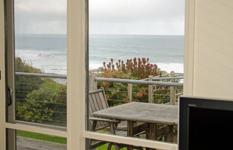 5 Whitecrest Great Ocean Road Resort - Ocean Views - Hobart Tourism 24