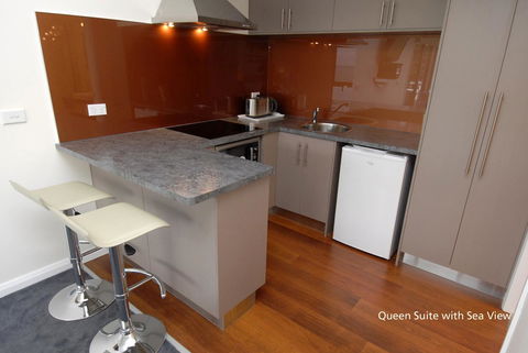 Seascape Accommodation - Hobart Tourism 5