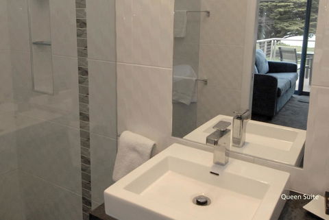 Seascape Accommodation - Hobart Tourism 9
