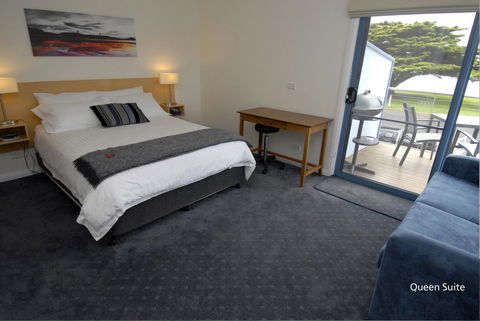 Seascape Accommodation - Hobart Tourism 10