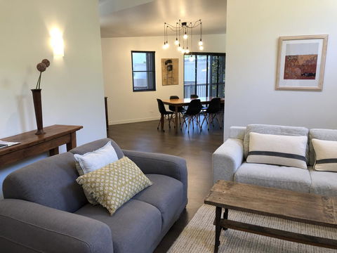 Saje\'s House & Pod - Hobart Tourism 1