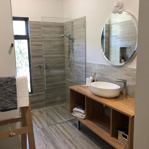 Saje\'s House & Pod - Hobart Tourism 10