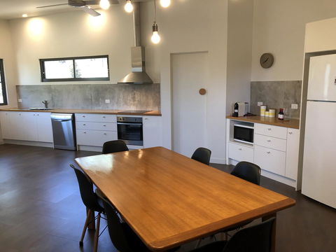 Saje\'s House & Pod - Hobart Tourism 5