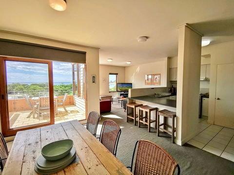 Lornebeach Apartments - Hobart Tourism 1
