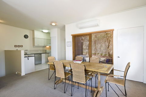 Lornebeach Apartments - Hobart Tourism 33