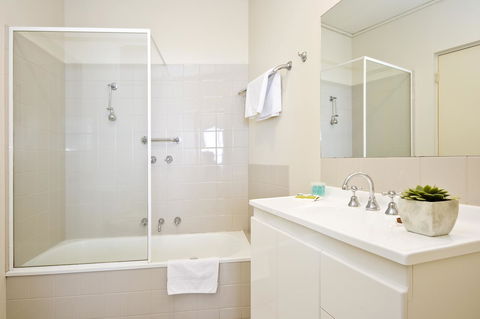 Lornebeach Apartments - Hobart Tourism 30