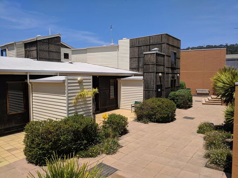 Lornebeach Apartments - Hobart Tourism 4