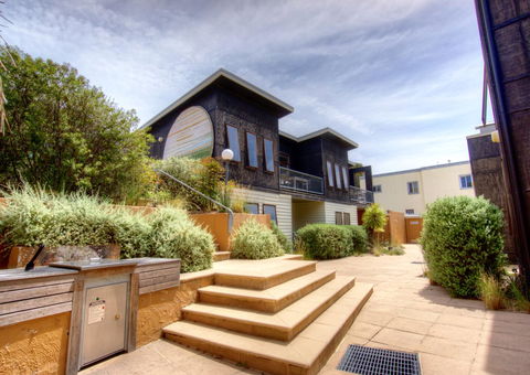 Lornebeach Apartments - Hobart Tourism 7