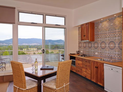 Panoramia Villas - Hobart Tourism 3