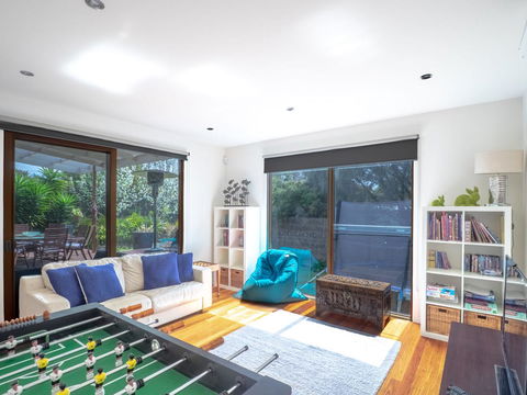 Blairgowrie Moonah Beach House: Walk To Beach - Hobart Tourism 7