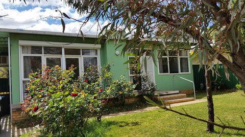Green Grove - Hobart Tourism 1