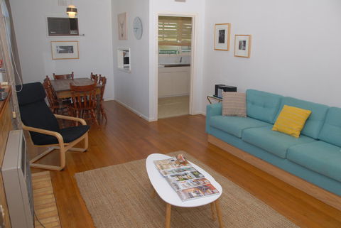 Green Grove - Hobart Tourism 11