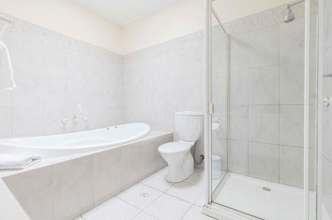 Eltham Gateway Hotel & Conference Centre - Hobart Tourism 34