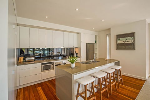 C-Scape Esplanade Cowes - Hobart Tourism 2