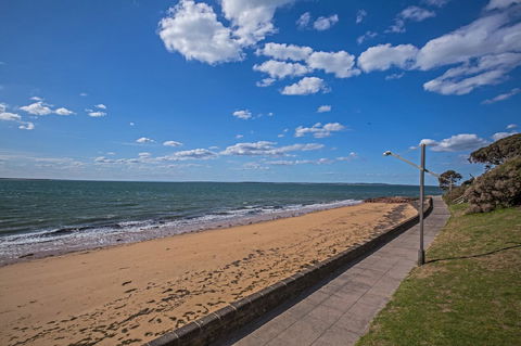 C-Scape Esplanade Cowes - Hobart Tourism 21