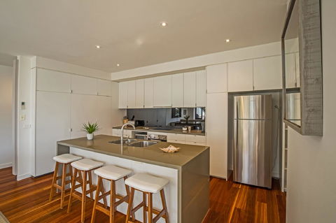 C-Scape Esplanade Cowes - Hobart Tourism 9