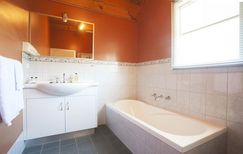 Beechworth Cedar Cottages - Tourism TAS 11